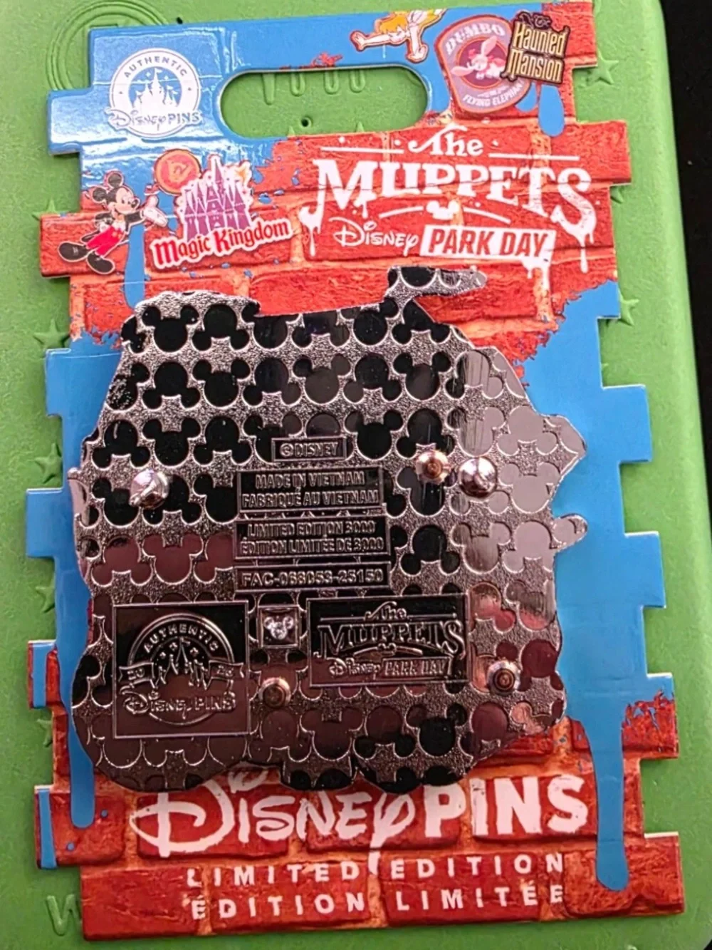 2026 Disney World Muppets Day Magic Kingdom Bean Bunny Fozzie Bear Dumbo LE Pin